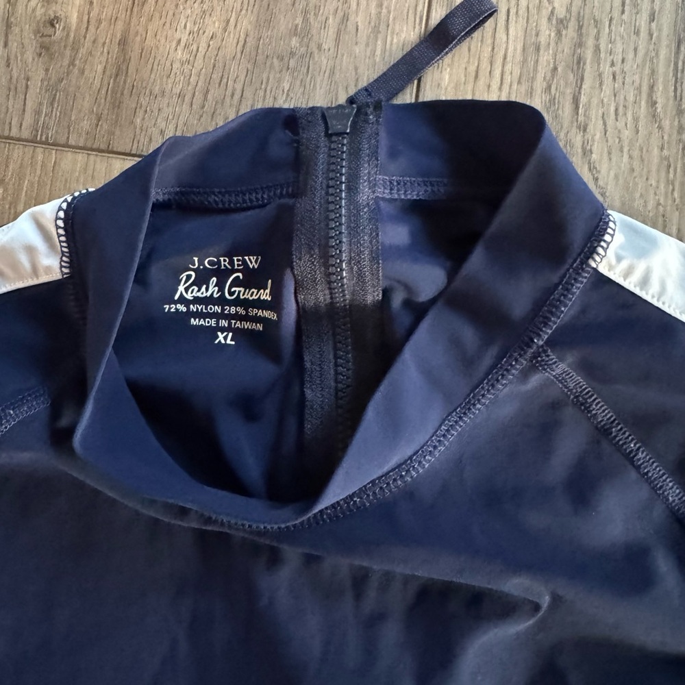 Pair of 2 J.Crew rash guard XL EUC Zippers in back. Great cut Stay safe in Sun! - Picture 5 of 6